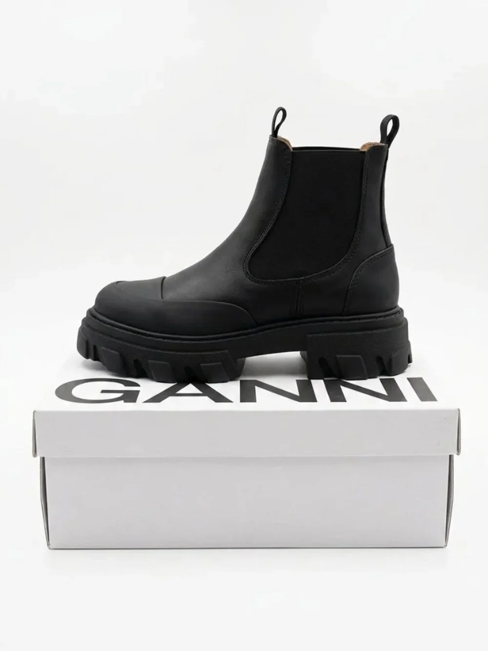 GANNI black chelsea boots